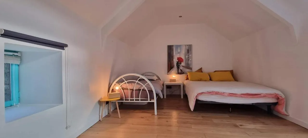 Casa de Férias Gîte - Et à côté coule une rivière Josselin