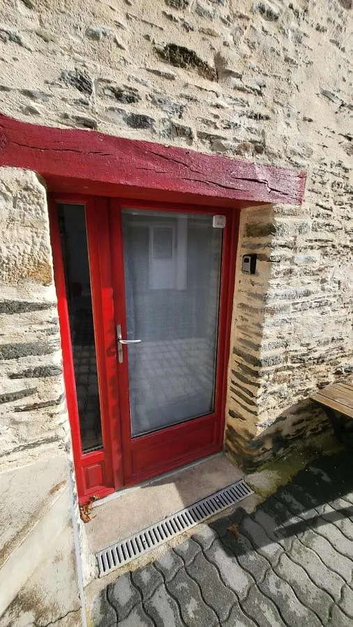 Gîte - Et à côté coule une rivière Josselin